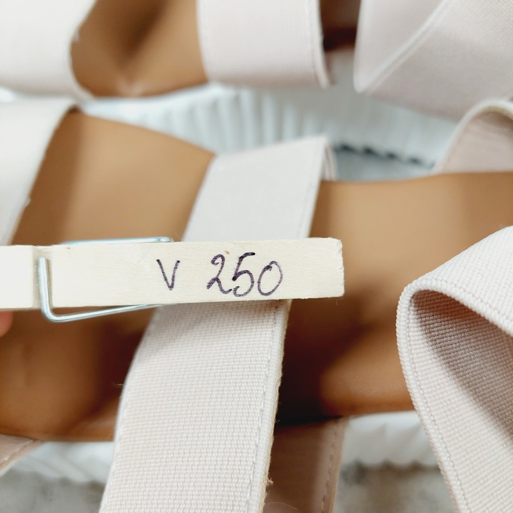 NEW Madden Girl Beige Platform Strappy Elastic Sandals V250 - Picture 10 of 10